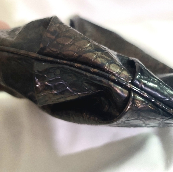 Simply Vera Wang Faux Crocodile Hobo bag - Picture 6 of 7